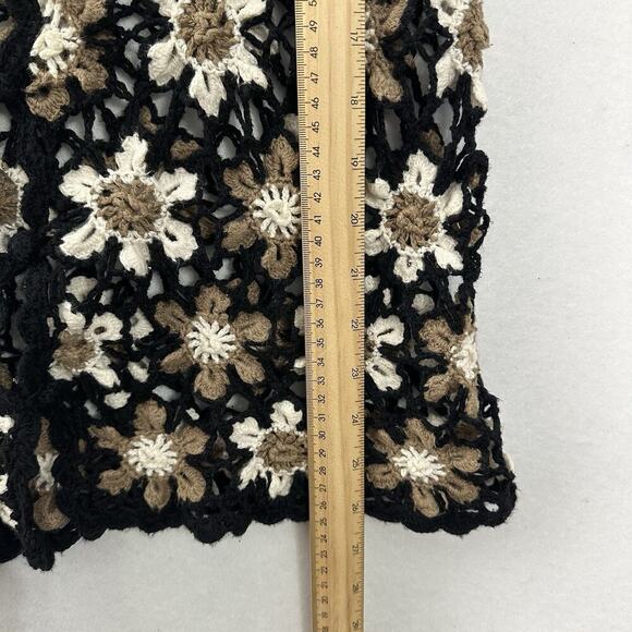Vintage Floral Crochet Button Up Top Womens L Black White Dark Cottage Flowers - Picture 12 of 14